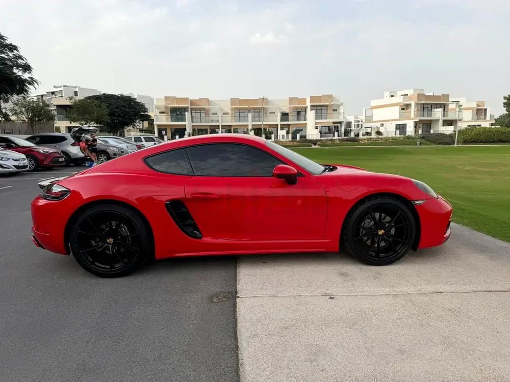 Porsche Cayman 2018 GCC Specs Standard Trim - Image 5