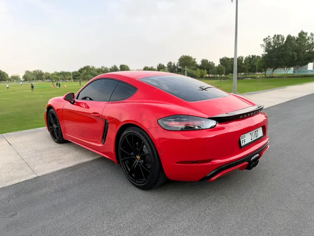 Porsche Cayman 2018 GCC Specs Standard Trim - Image 7