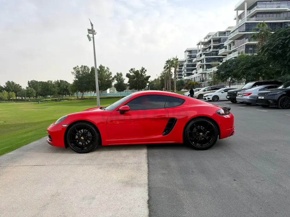 Porsche Cayman 2018 GCC Specs Standard Trim - Image 8