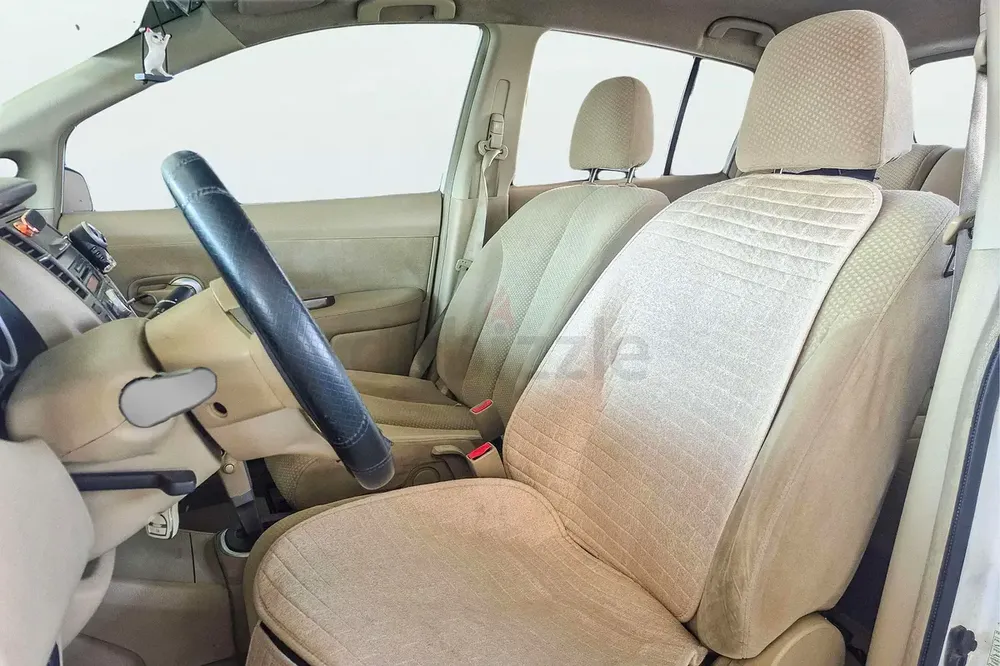 2012 Nissan Tiida S 1.8L | GCC Specifications - Image 11