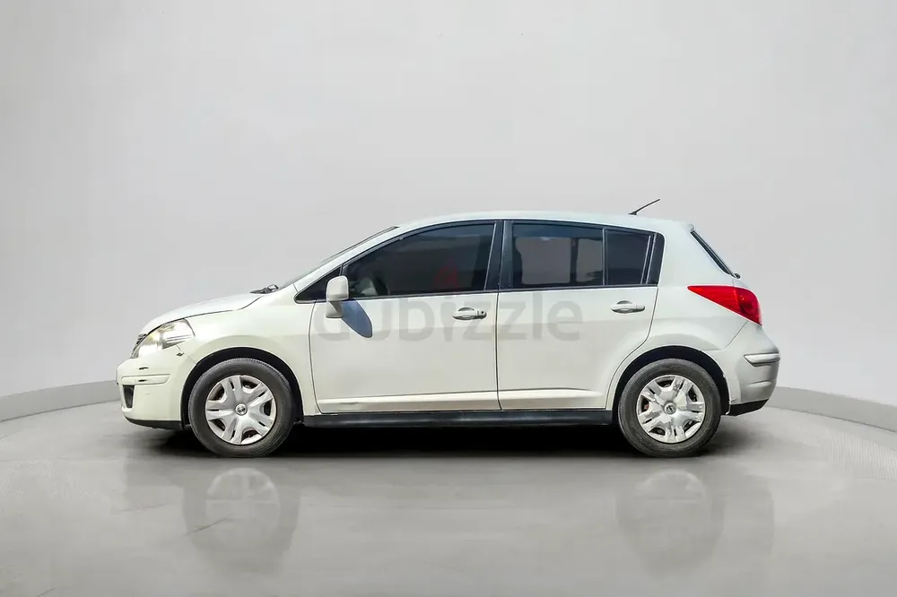 2012 Nissan Tiida S 1.8L | GCC Specifications - Image 5