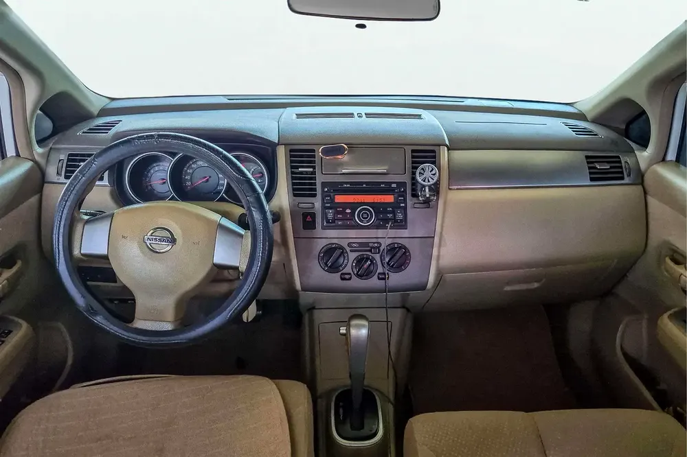 2012 Nissan Tiida S 1.8L | GCC Specifications - Image 9