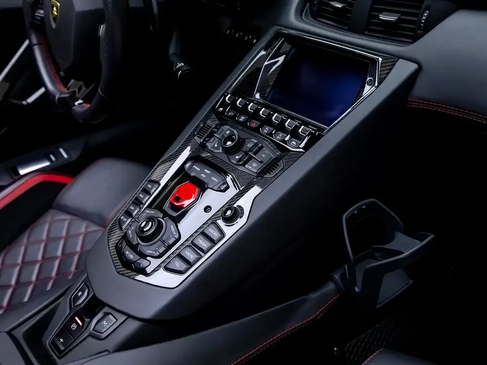 2021 | Lamborghini | Aventador S | Roadster | GCC Spec - Image 13
