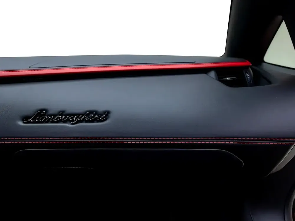 2021 | Lamborghini | Aventador S | Roadster | GCC Spec - Image 17