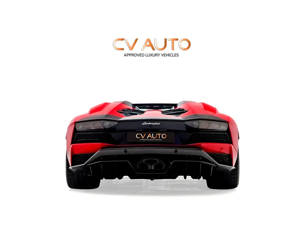 2021 | Lamborghini | Aventador S | Roadster | GCC Spec - Image 5