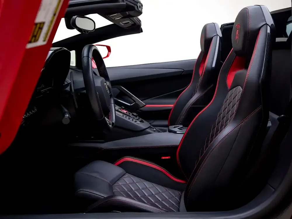 2021 | Lamborghini | Aventador S | Roadster | GCC Spec - Image 9