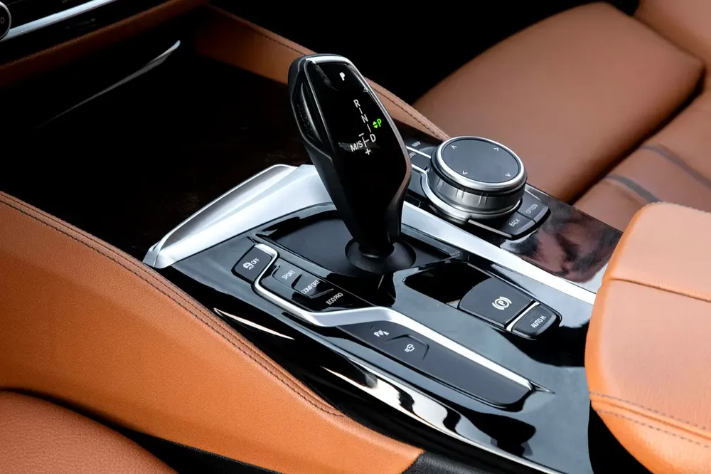1,763 P.M |  530i M Sport | 0% Downpayment | Warranty! - Image 10