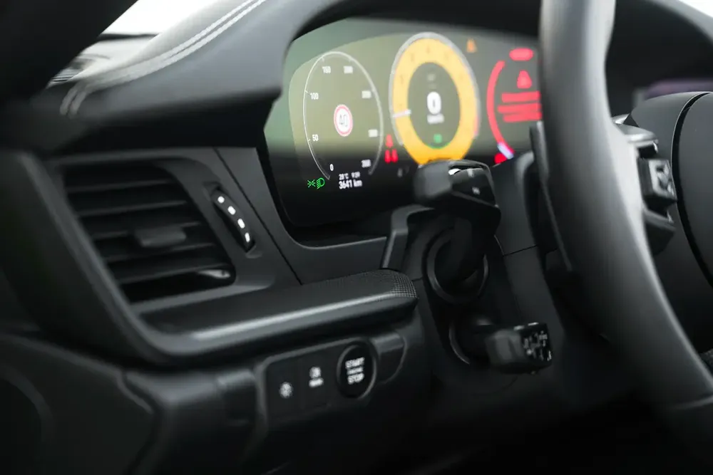 2025 PORSCHE 911 CARRERA GTS  WITH WARRANTY - Image 7