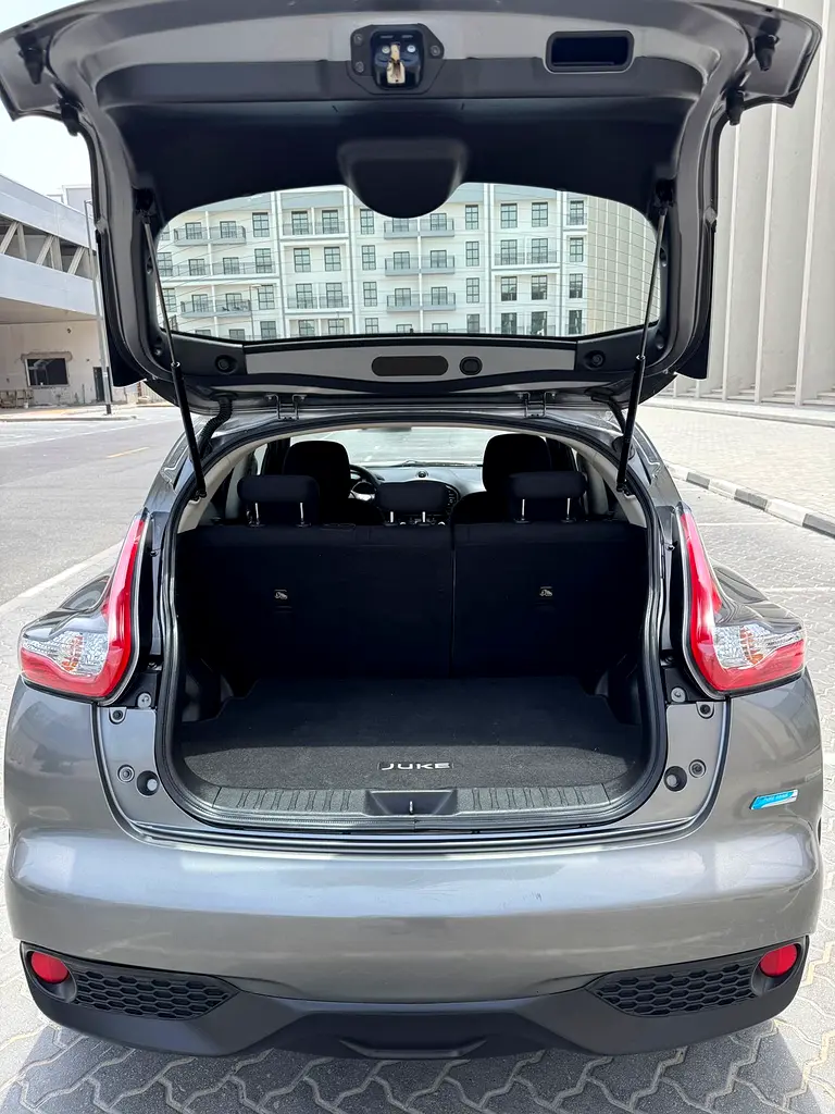 Nissan Juke SV 2016 - GCC Specs -  SUV single owner - Image 13