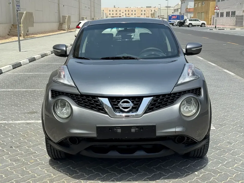 Nissan Juke SV 2016 - GCC Specs -  SUV single owner - Image 7