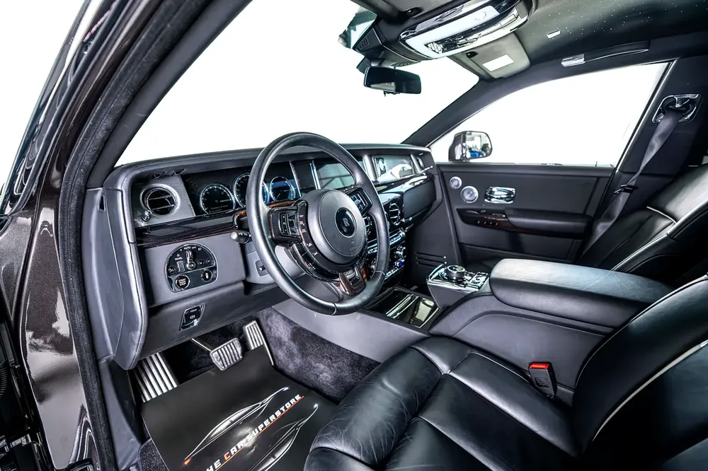 Rolls Royce Phantom-Diamond Grey Exterior Color-24 Inch Chrome Rims-Star Light System - Image 11