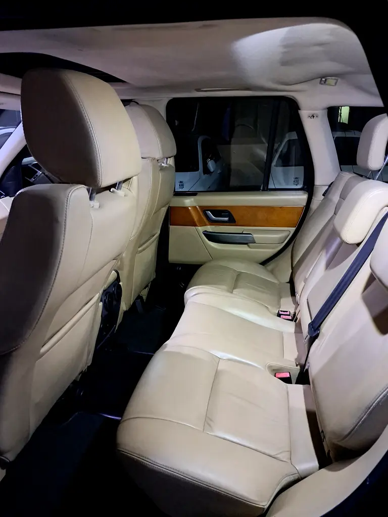 2006 look 2013 Land Rover Range Rover Sport HSE | GCC Specs | Well Maintained - Image 7