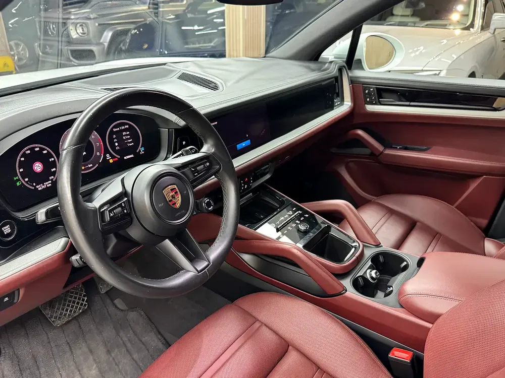 2024 Porsche Cayenne - American Specs - Brand New - Image 17