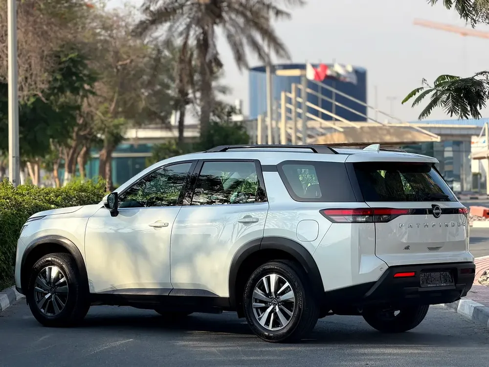 NISSAN PATHFINDER S GCC UNDER WARRANTY 2024 V6 - Image 5