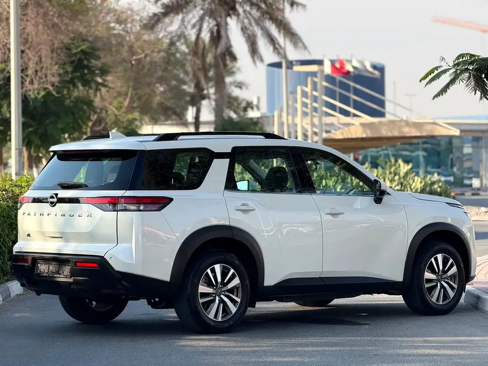 NISSAN PATHFINDER S GCC UNDER WARRANTY 2024 V6 - Image 6