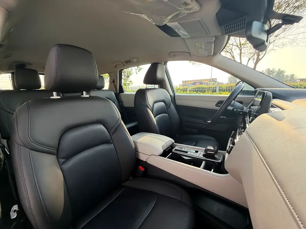NISSAN PATHFINDER S GCC UNDER WARRANTY 2024 V6 - Image 9