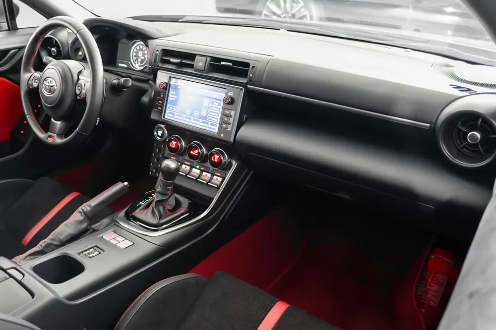 2,657 AED / 60 months | 0% DP | 2024 Toyota GR86 / Toyota Warranty & Service Pack - Image 11