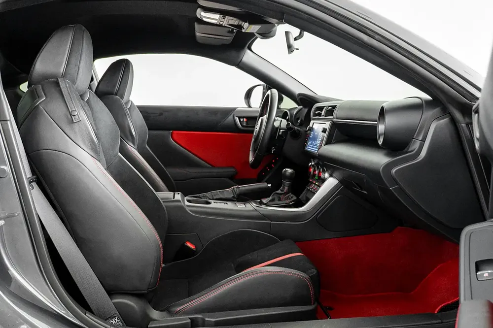 2,657 AED / 60 months | 0% DP | 2024 Toyota GR86 / Toyota Warranty & Service Pack - Image 8