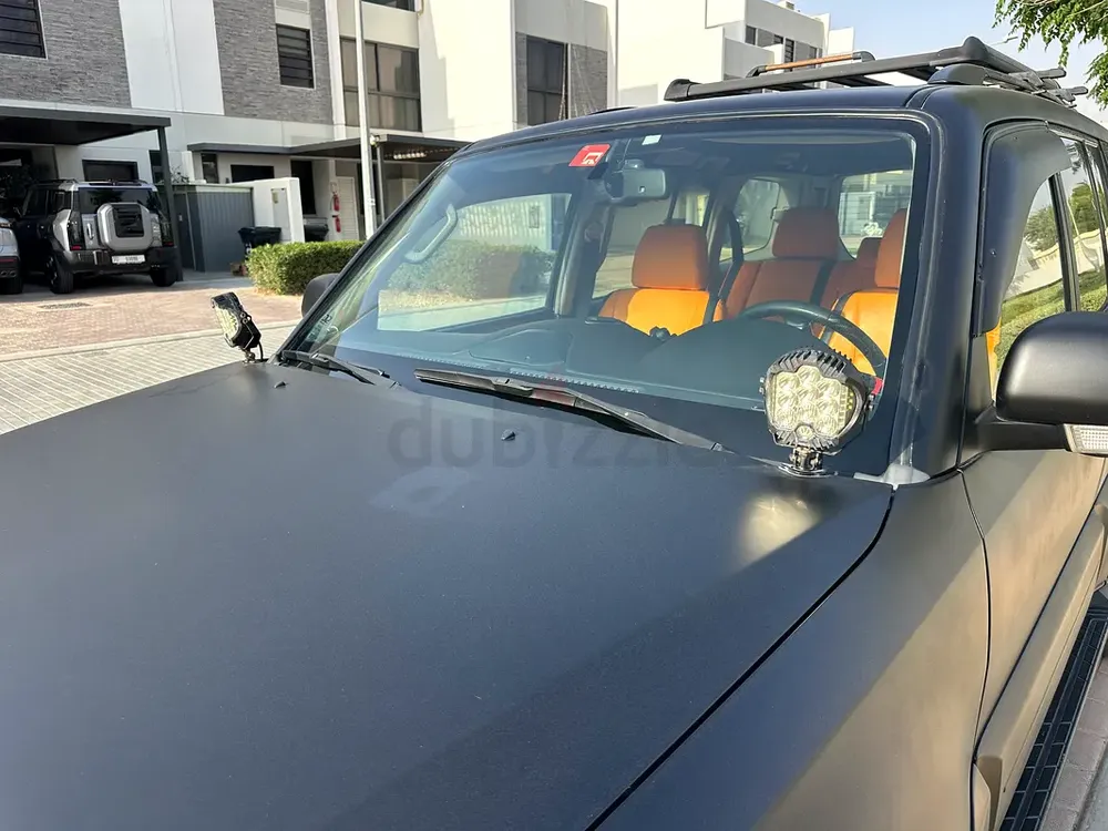 Mitsubishi Pajero black mat - Image 6