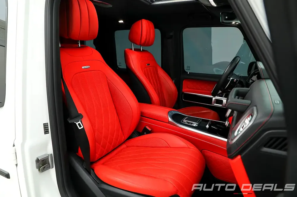 2025 Mercedes Benz G 63 AMG Manufaktur | GCC Specs | Under Warranty | Service Contract | Low Mileage - Image 17