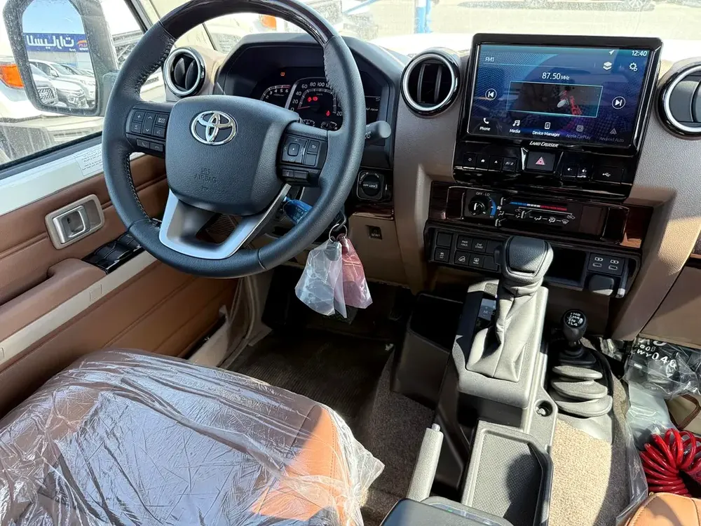 L/C H.TOP 2.8L DSL A/T FULL OPTION 5DOOR 2025 GCC WITH RADAR - Image 8