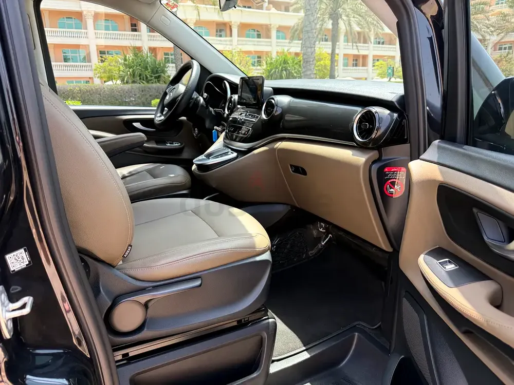 2024 Mercedes-Benz V250 | GCC Specs | 8-Seaters - Image 9