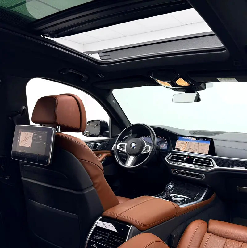 2022 BMW X7 M50i M-Sport, 2027 BMW Warranty + Service Pack, Full BMW Service History, 7 Seater, GCC - Image 12