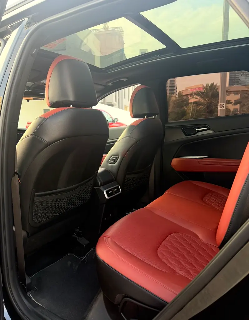 2025 Kia Sportage SX GCC Specs - Like Brand New Condition - Image 12