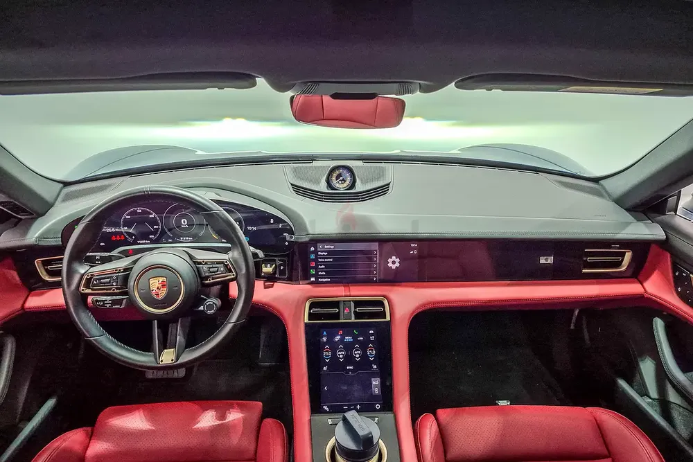 AED 5014/month | 2023 Porsche Taycan 4S | GCC Specs | Ref#445086 - Image 10