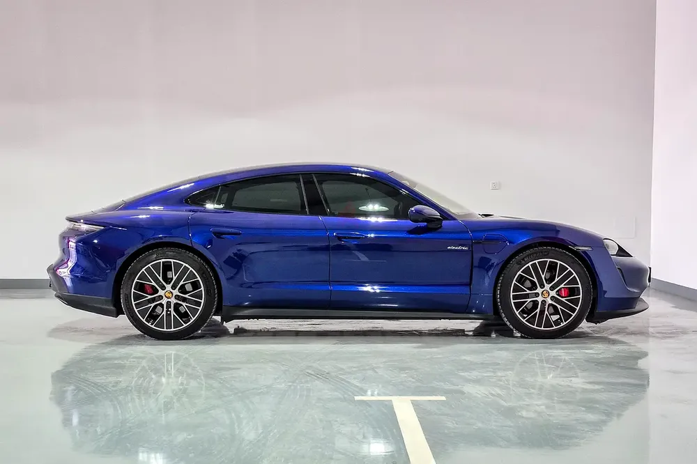 AED 5014/month | 2023 Porsche Taycan 4S | GCC Specs | Ref#445086 - Image 4