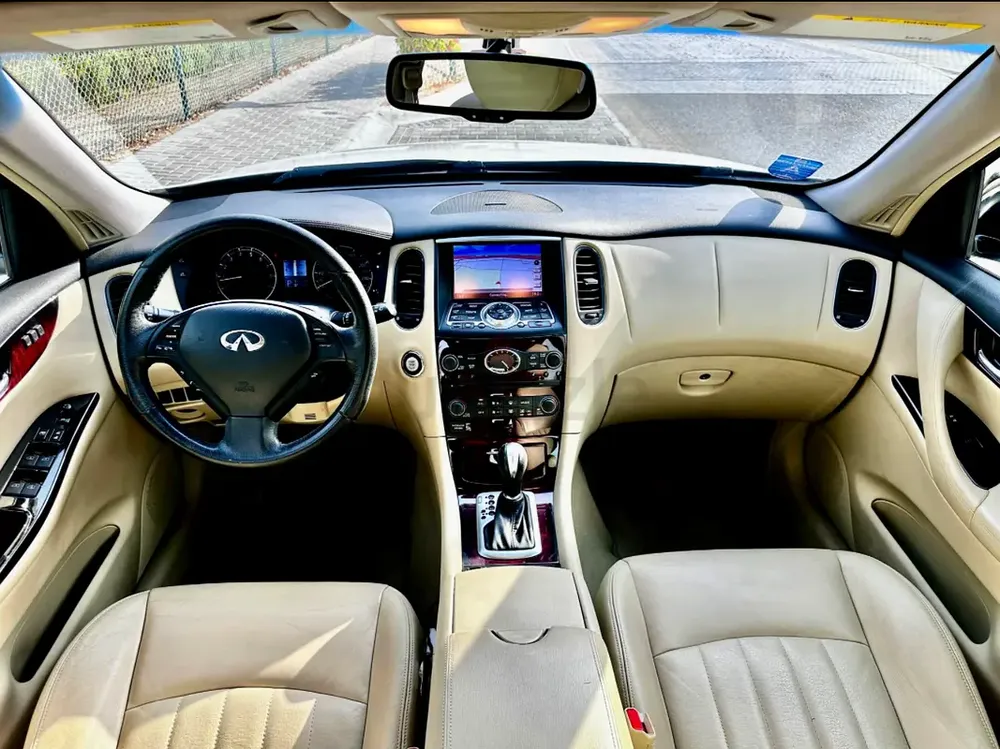Infiniti QX50 Luxury 2018 | GCC Specs | Pristine Condition - Image 5
