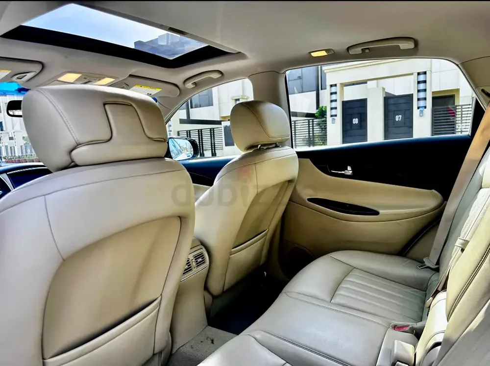 Infiniti QX50 Luxury 2018 | GCC Specs | Pristine Condition - Image 8