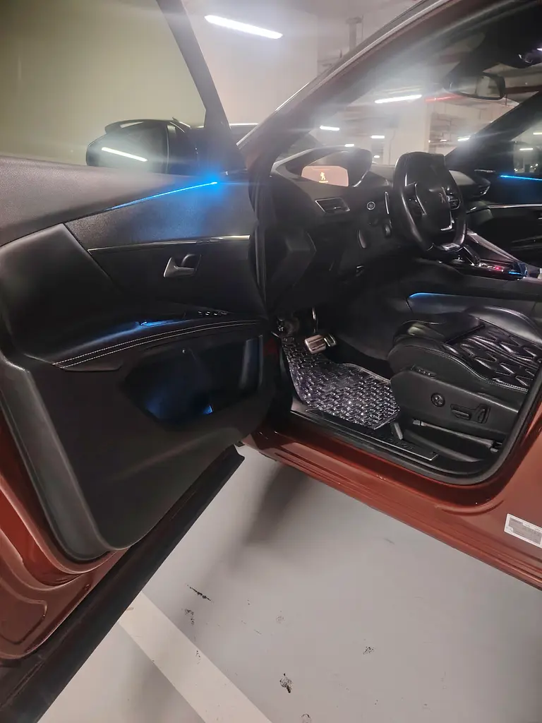 Peugeot 3008 GT line , 2018 model - Image 9