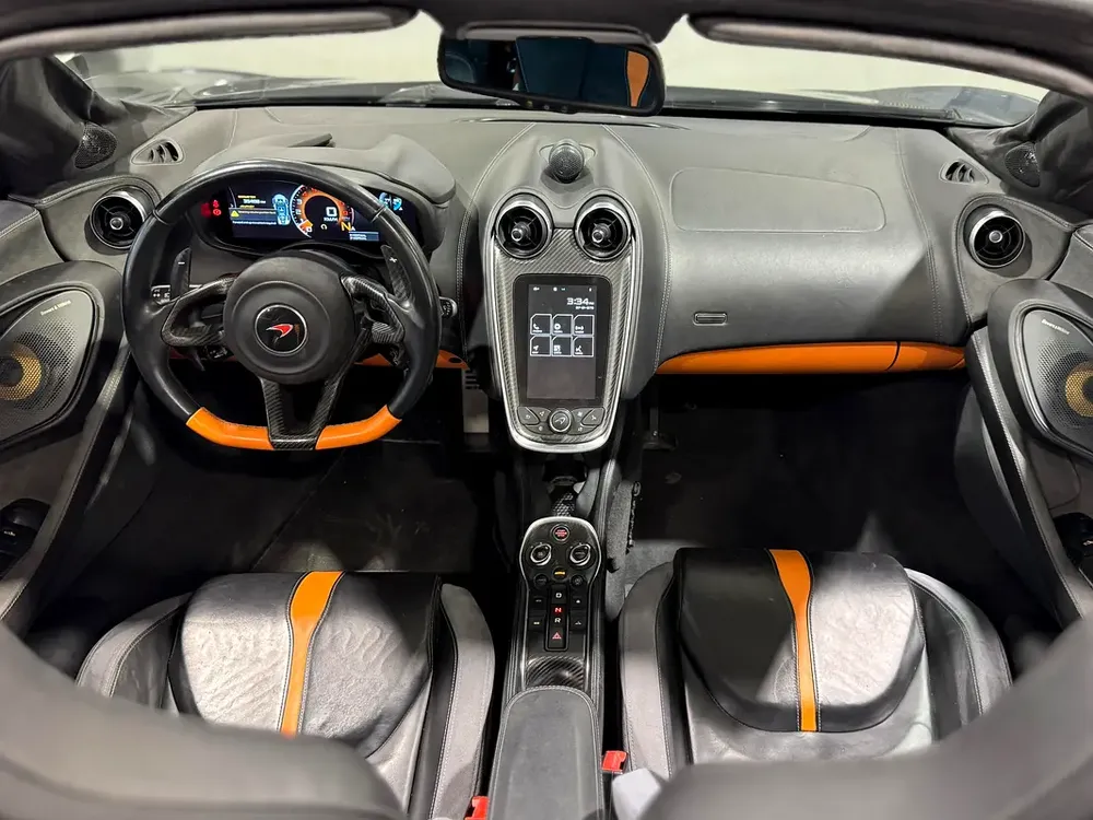 McLaren 570S Spider | 2018 | GCC Specs | Full Option | Low Mileage. - Image 9