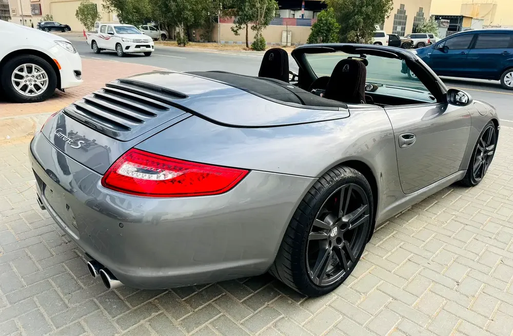 GCC Specs Porsche 911 Carrera S 2006 - Excellent Condition - Image 10