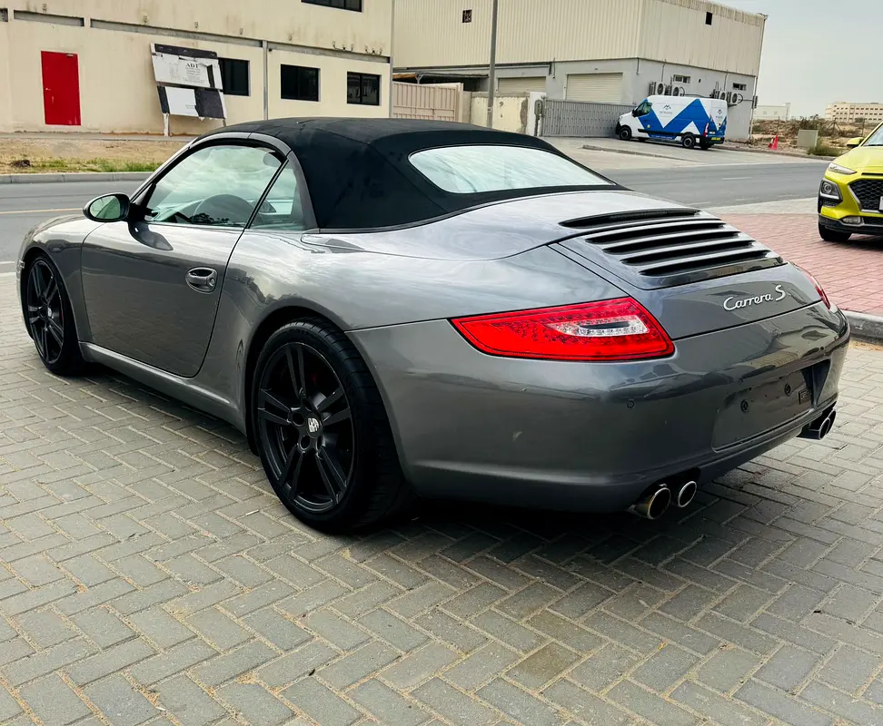 GCC Specs Porsche 911 Carrera S 2006 - Excellent Condition - Image 12