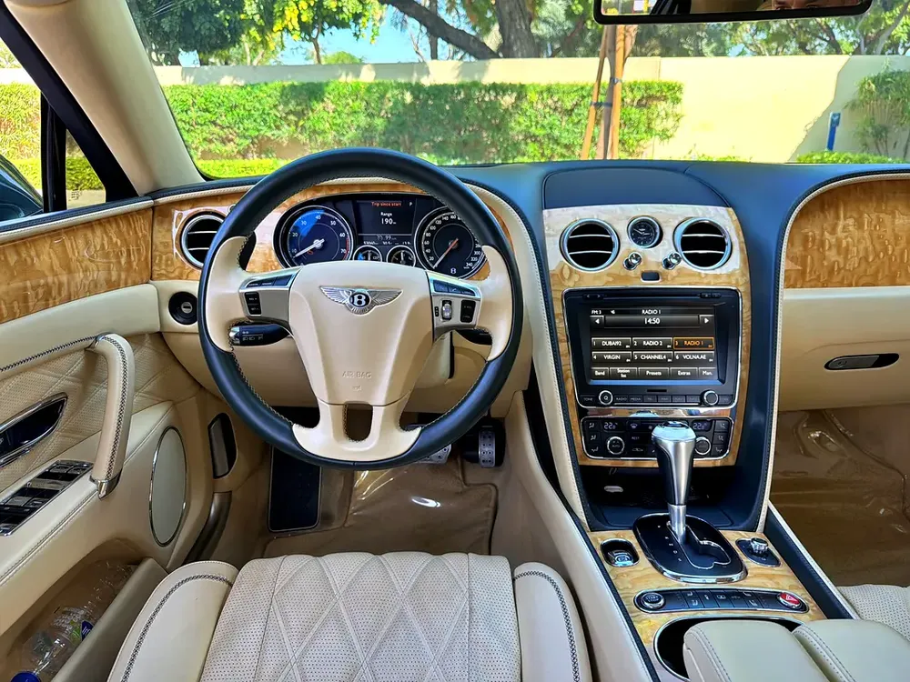 GCC UNDER BENTLEY WARRANTY FSH - Image 15