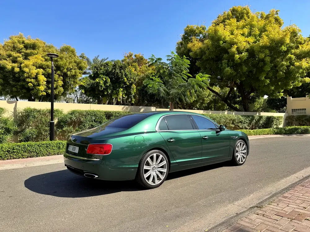GCC UNDER BENTLEY WARRANTY FSH - Image 4
