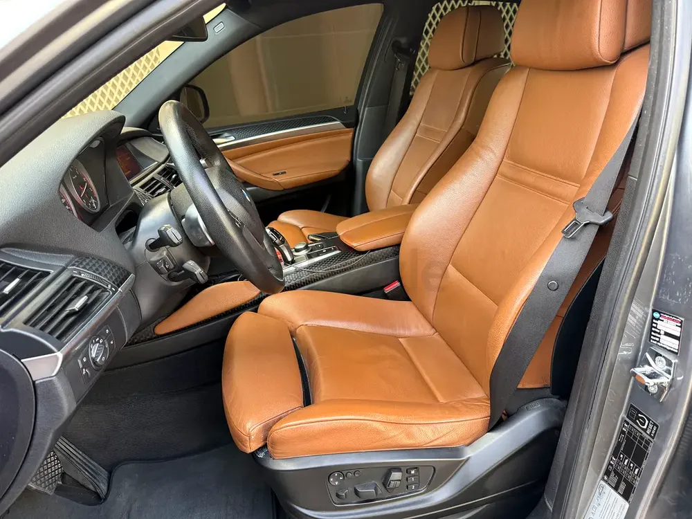BMW X6 xDrive35i 2010 | GCC Specs | Well Maintained - Image 8