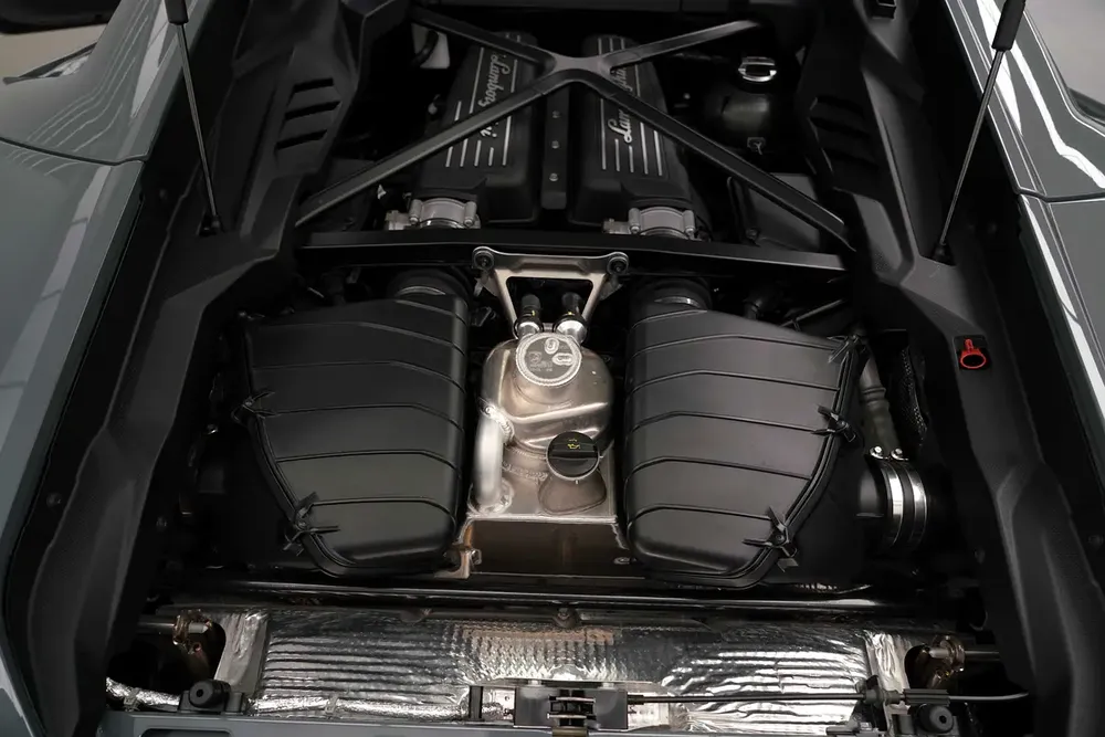 2024 LAMBORGHINI HURACAN TECNICA LP 640-2 / V10 / LOW MILEAGE - Image 14