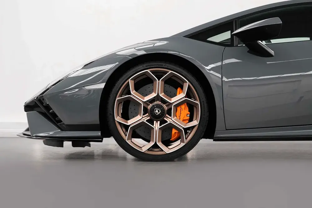 2024 LAMBORGHINI HURACAN TECNICA LP 640-2 / V10 / LOW MILEAGE - Image 6
