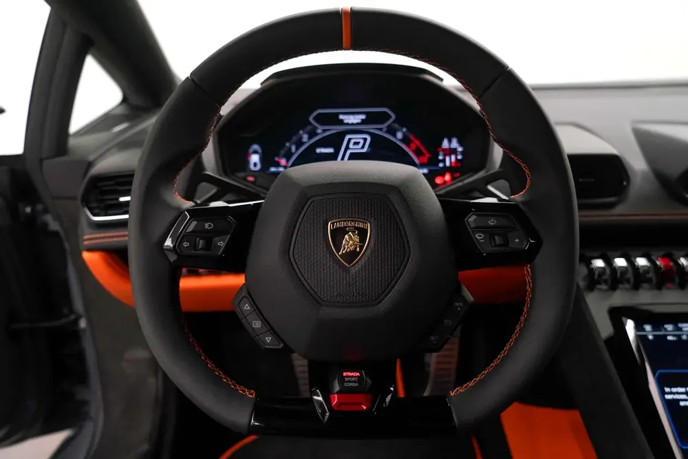 2024 LAMBORGHINI HURACAN TECNICA LP 640-2 / V10 / LOW MILEAGE - Image 9