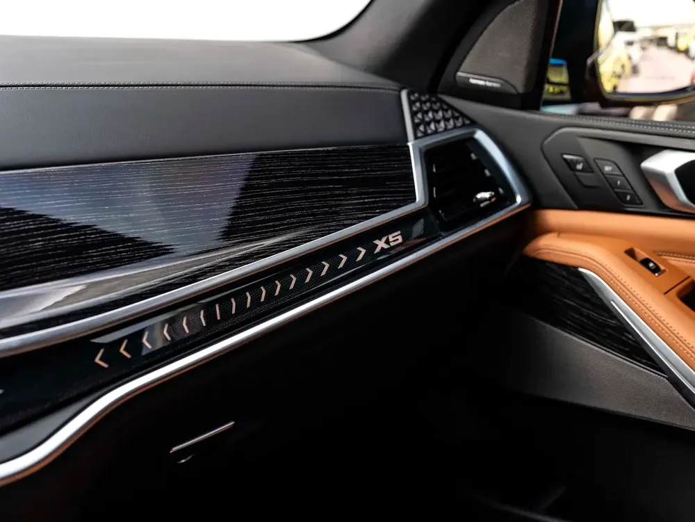 0% DOWN PAYMENT! | SAVVY-BUY | BMW X5 xDrive40i M SPORT | WARRANTY + SERVICE - Image 14