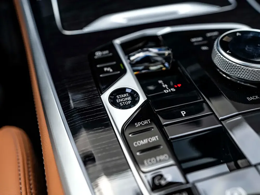 0% DOWN PAYMENT! | SAVVY-BUY | BMW X5 xDrive40i M SPORT | WARRANTY + SERVICE - Image 15