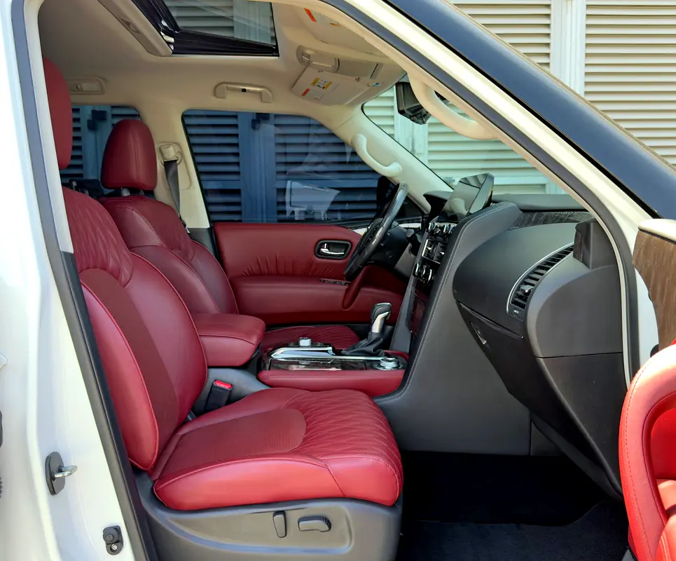 2024 Nissan Patrol LE V8 Platinum, Dealer Warranty, GCC Specifications - Image 11
