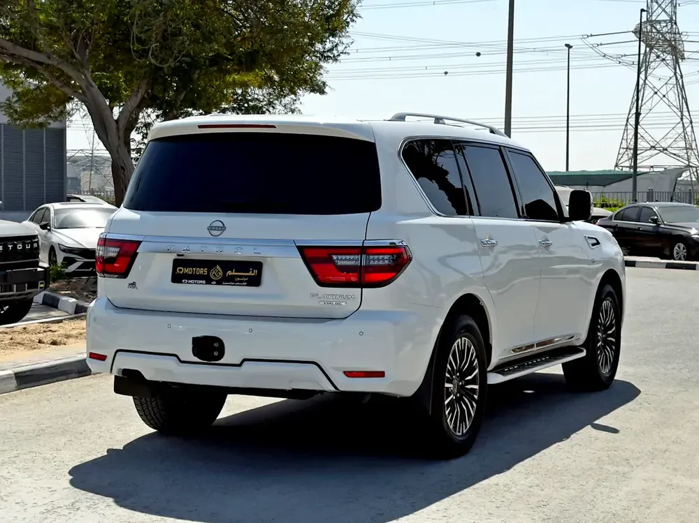2024 Nissan Patrol LE V8 Platinum, Dealer Warranty, GCC Specifications - Image 7