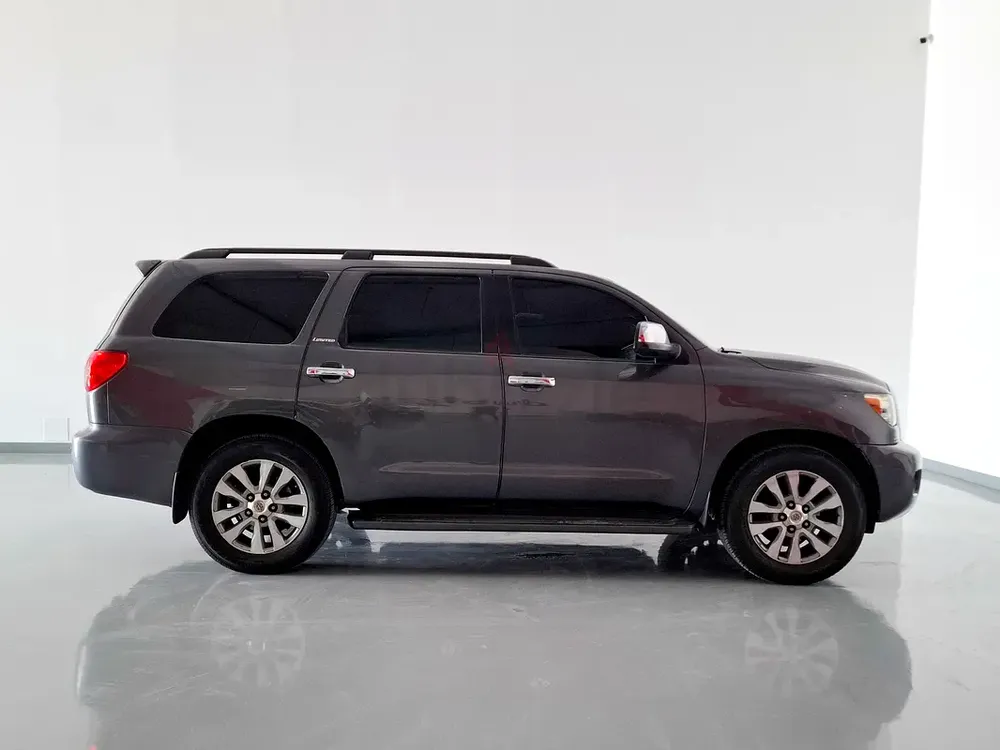 Inspected Car | 2013 Toyota Sequoia  | GCC Specs | Ref#437192 - Image 4