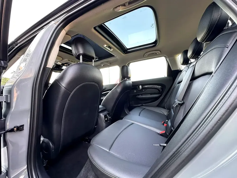 2019 MINI Clubman Cooper - Exceptional Condition 54000 km only - Image 6