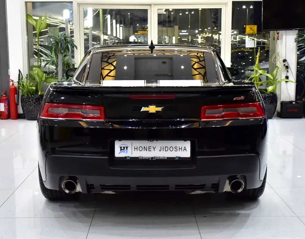 EXCELLENT DEAL for our Chevrolet Camaro SS ( 2015 Model ) in Black Color GCC Specs - Image 5