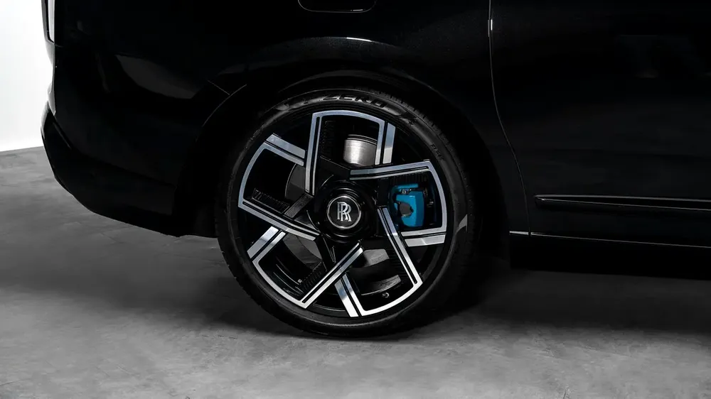 Rolls-Royce Cullinan Black Badge - 2026 - GCC Specs - Under Warranty and Service Contract - Image 17